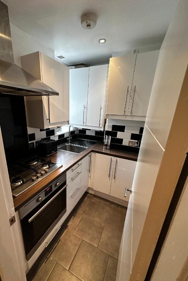 One Bedroom Flat In Chelsea London Eksteriør billede